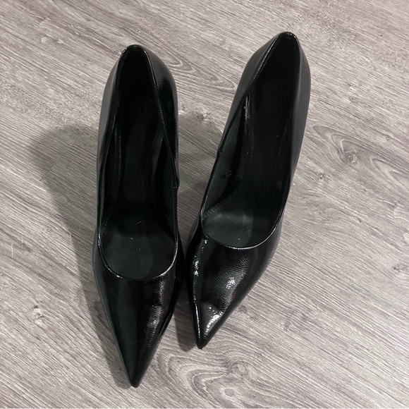 black patent pointed toe heels size 11 - Picture 5 of 5